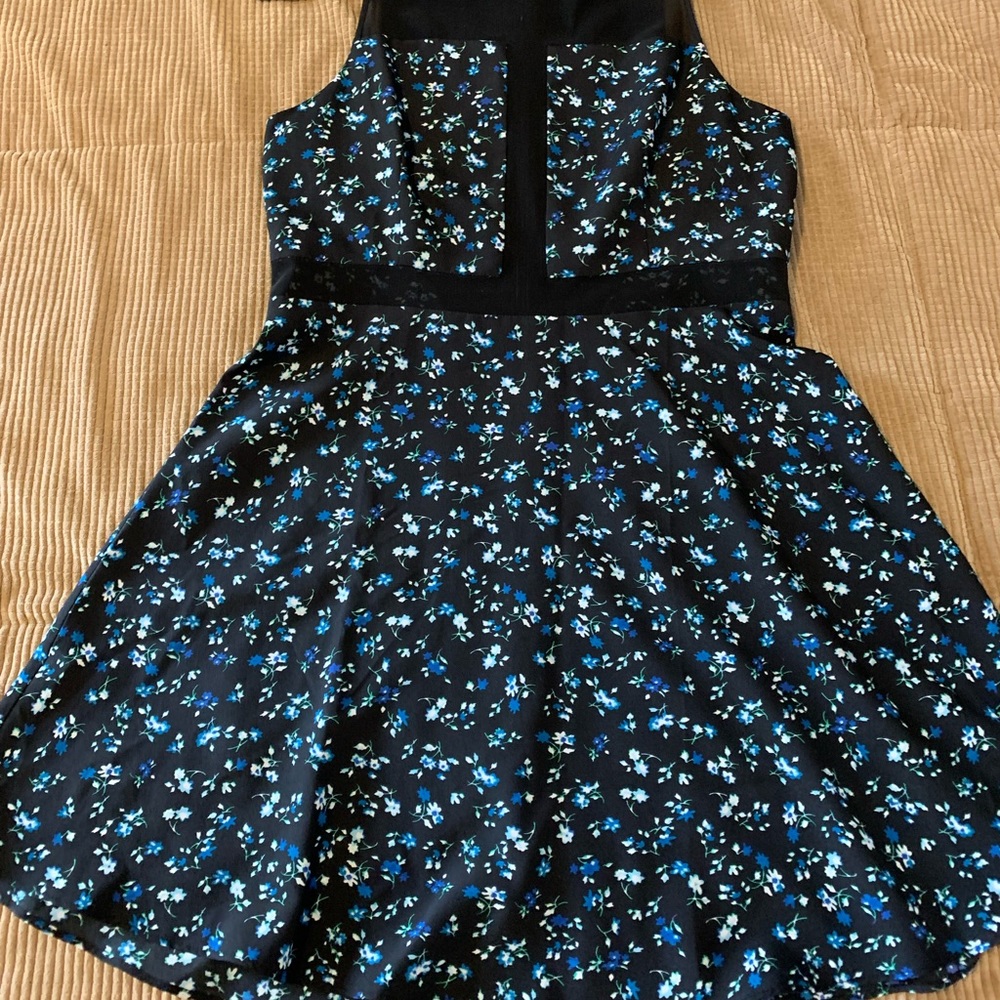 Floral, sleeveless dress with mesh detail
